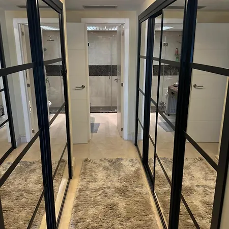 Piso Exclusivo Con Vista Al Mar Marbella