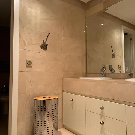 Piso Exclusivo Con Vista Al Mar Marbella